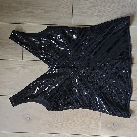 Tadashi Shoji Black Sequin Striped V Neck Blouse size 10 - Picture 3 of 8